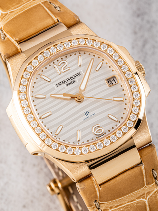 Patek Philippe 7010R dial placed diagonally