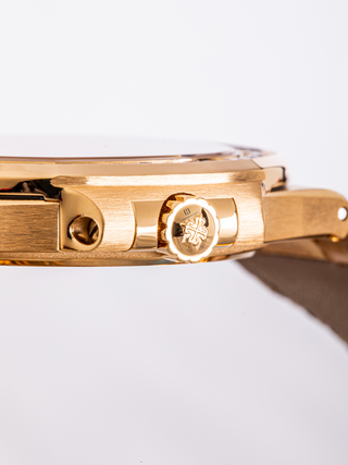 A detailed image of the crown of Patek Philippe 7010R