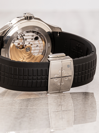 Patek Philippe 5164A with the closed clasp