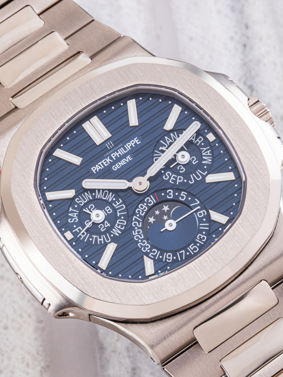 The dial of Patek Philippe 5740/1G placed diagonally