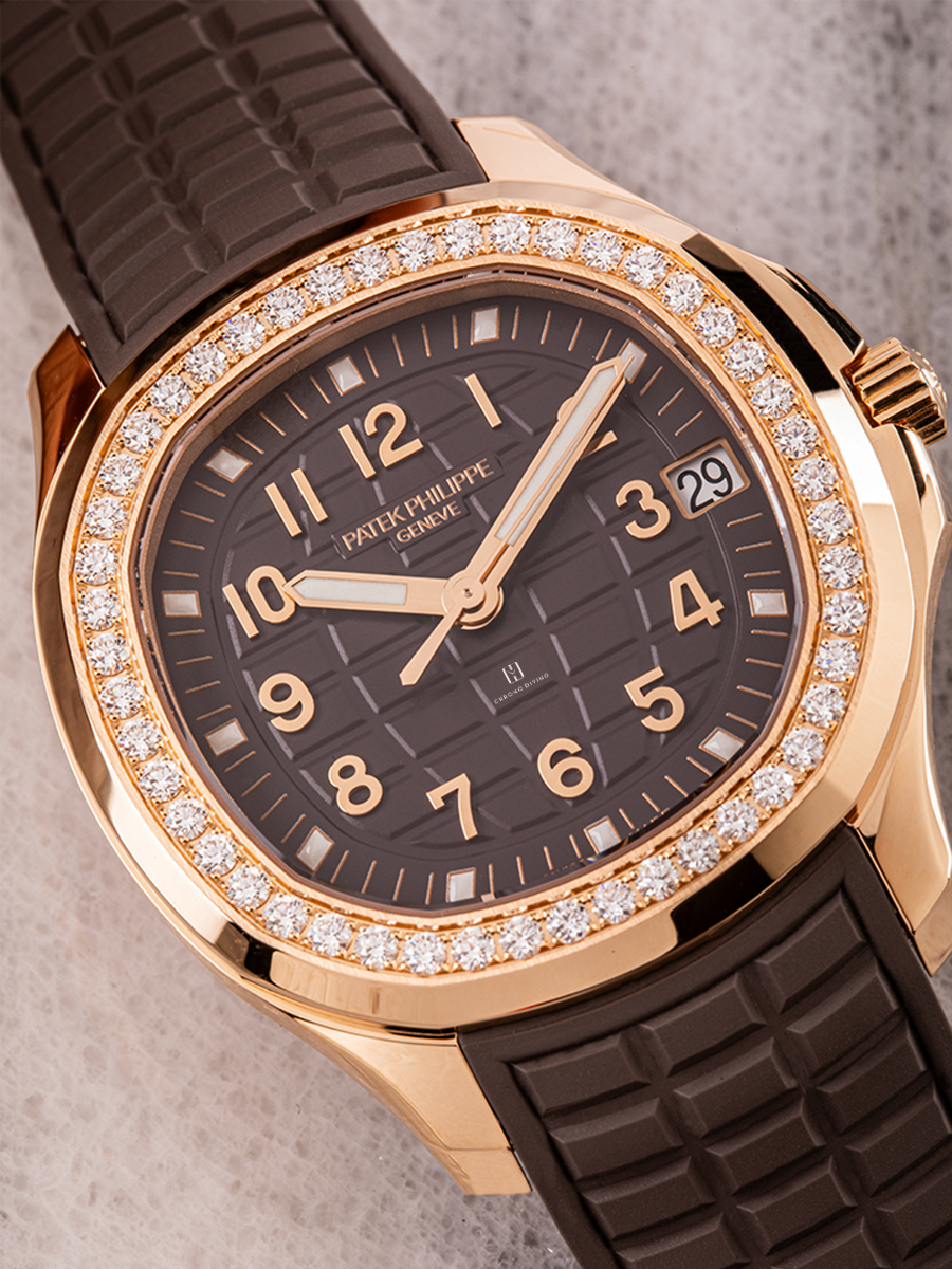 Patek Philippe 5268/200R placed diagonally