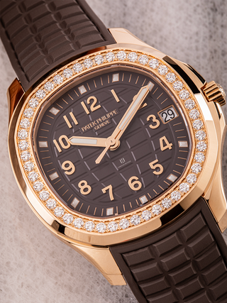 Patek Philippe 5268/200R placed diagonally