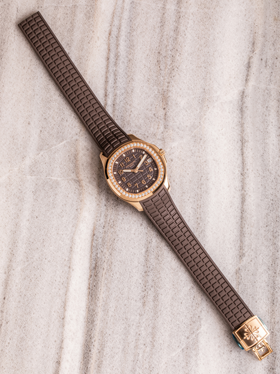 The full image of Patek Philippe 5268/200R placed diagonally