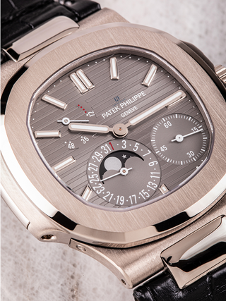 The dial of Patek Philippe 5712G placed diagonally