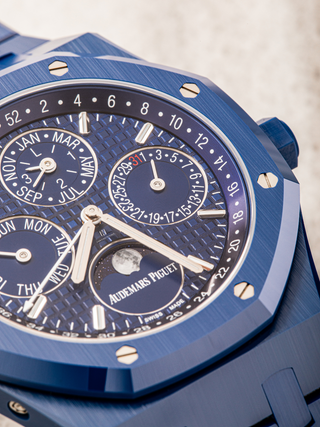This image displays the dial of Audemars Piguet 26579CS with the logo