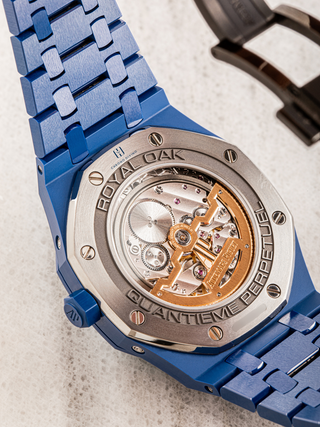 The case of Audemars Piguet 26579CS with the 'Royal Oak' engrave