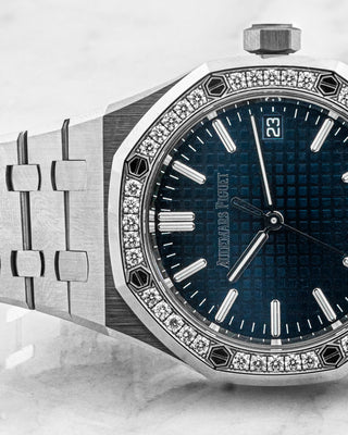 Audemars Piguet Royal Oak Selfwinding "50ᵀᴴ Anniversary" Ref. 77451ST.ZZ.1361ST.02