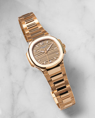 Patek Philippe 7118/1R-010 DATE. SWEEP SECONDS.