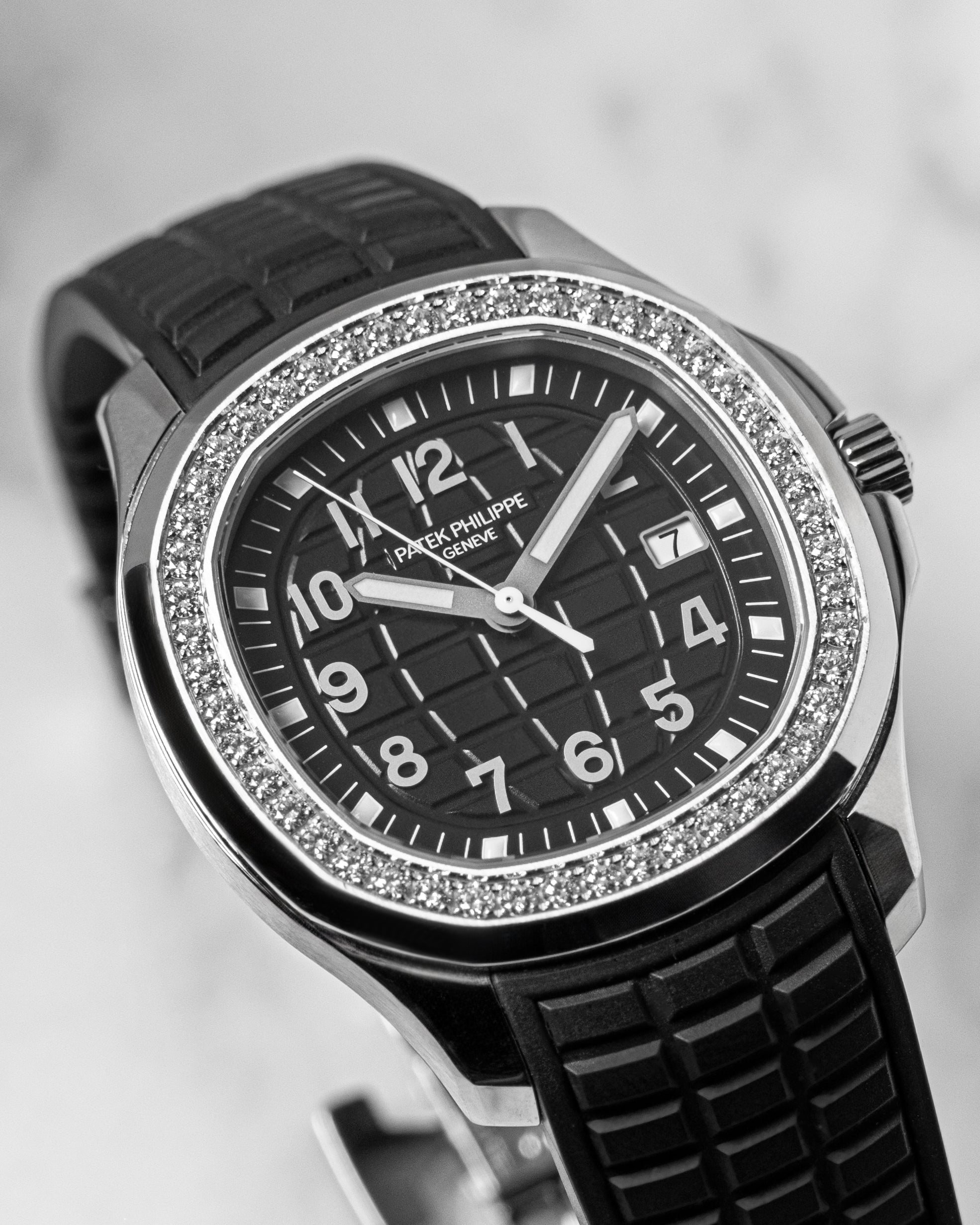 Patek Philippe 5267/200A-001 AQUANAUT LUCE Black