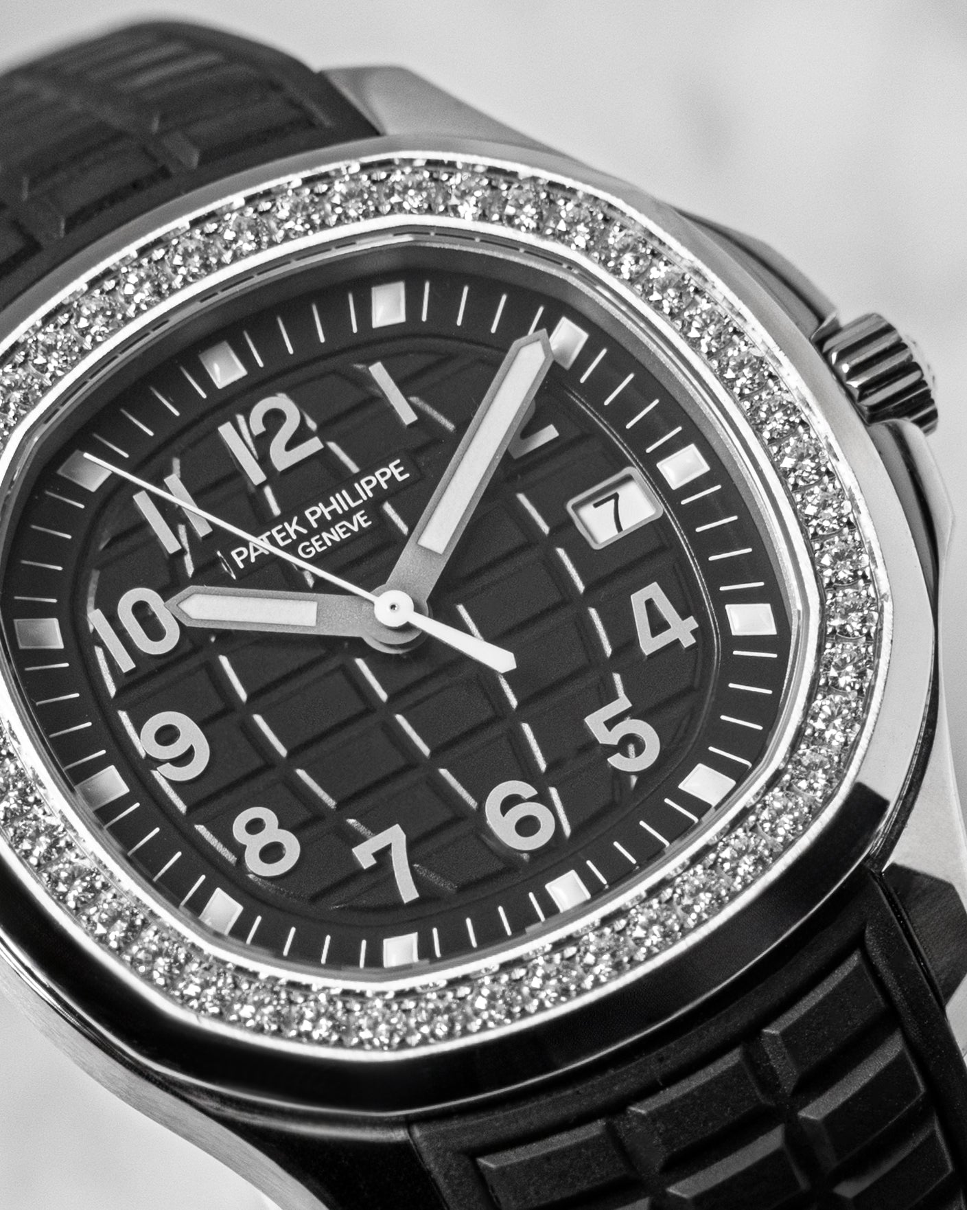 Patek Philippe 5267/200A-001 AQUANAUT LUCE Black