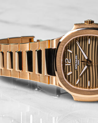 Patek Philippe 7118/1R-001 DATE. SWEEP SECONDS.