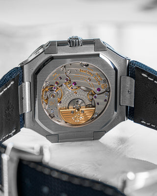Patek Philippe Cubitus Platinum 5822P