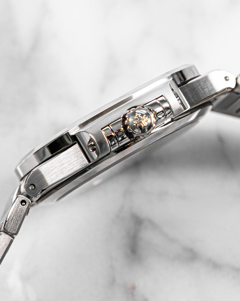 The Patek Philippe Ladies 7118/1200A