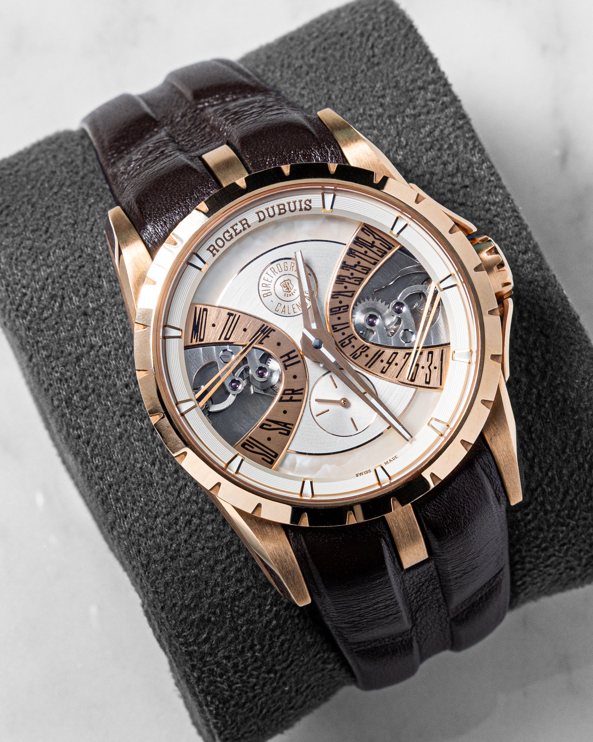 Roger Dubuis Excalibur Biretrograde Calendar DBEX1179 40mm
