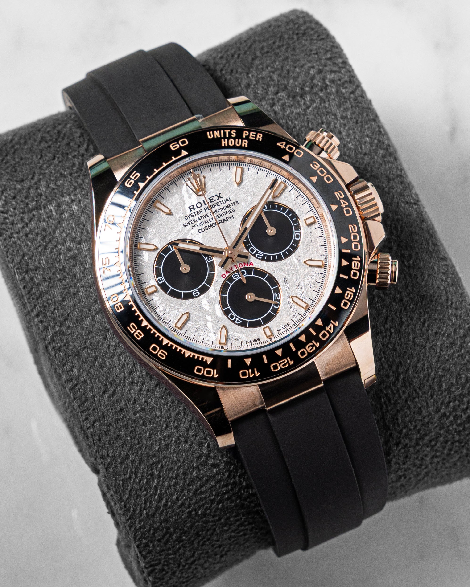 Rolex Cosmograph Daytona Oyster, 40 mm, Everose gold Reference 126515LN