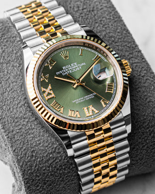 Rolex Date just 126233 green VX