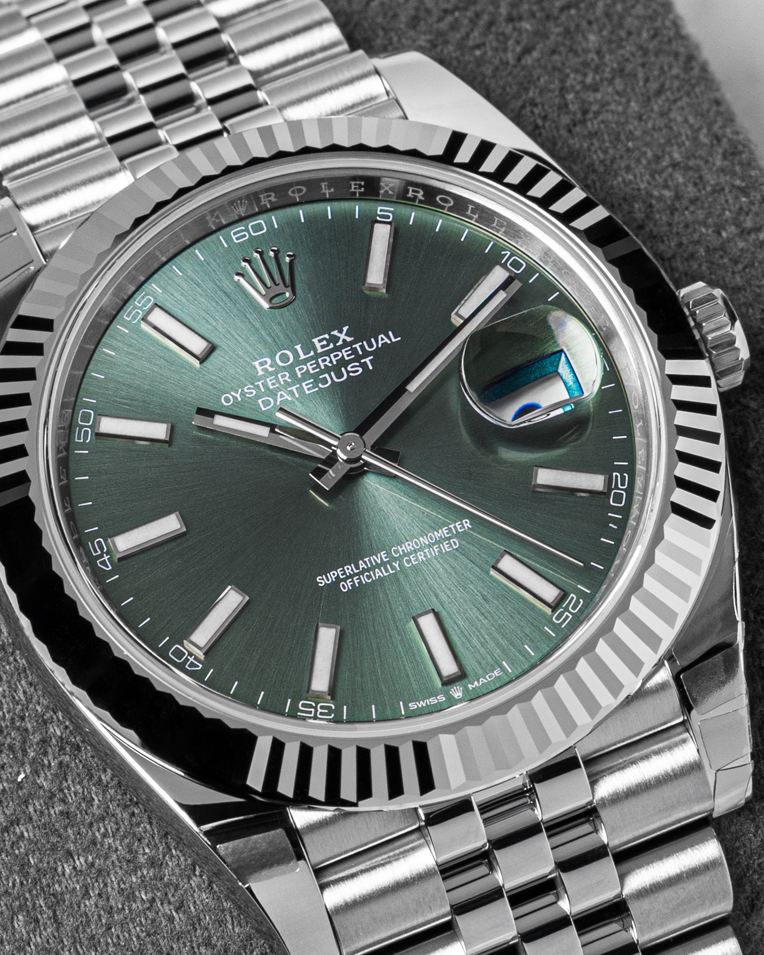 Rolex DateJust 126334 jubilee - green