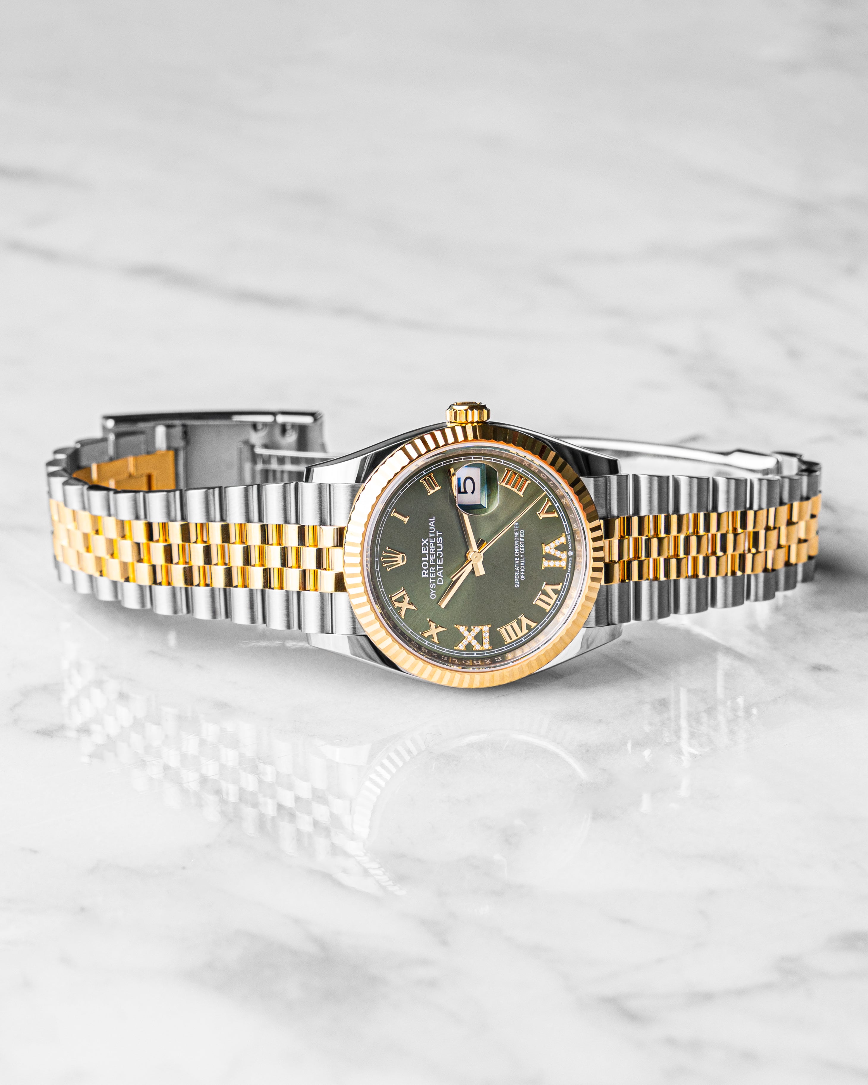 Rolex Date just 126233 green VX