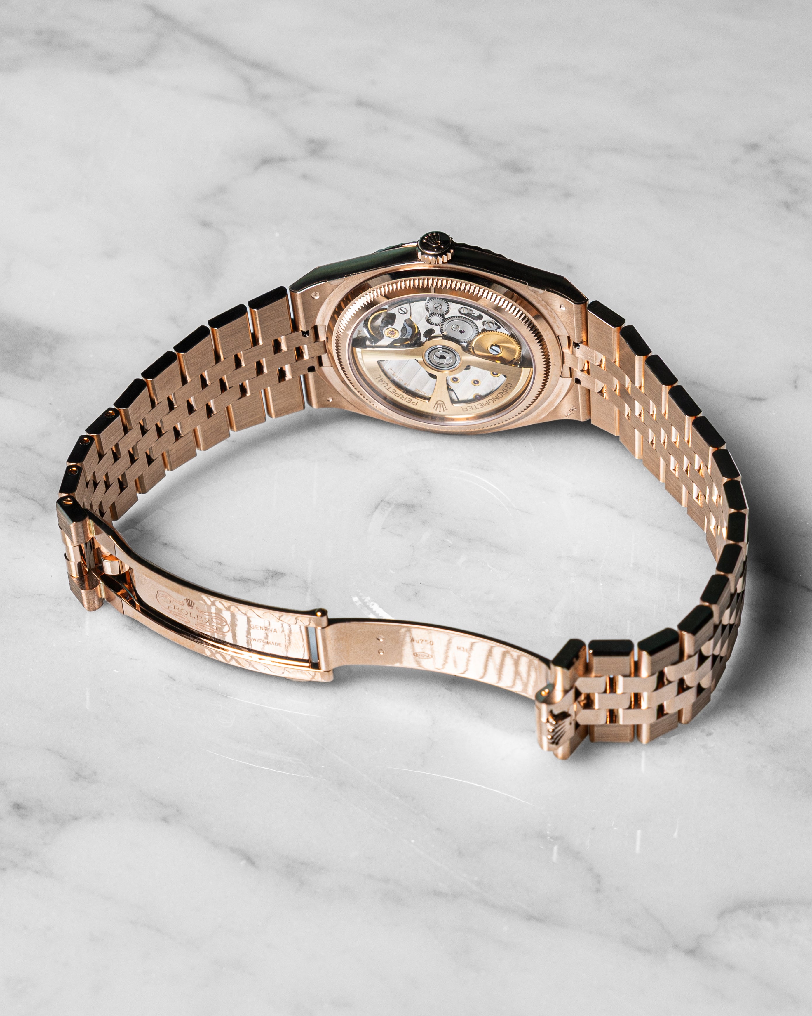 Rolex Land-Dweller 40 Oyster, 40 mm, Everose gold Reference 127335