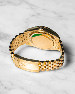 Rolex Sky-Dweller Oyster, 42 mm, yellow gold Reference 336938
